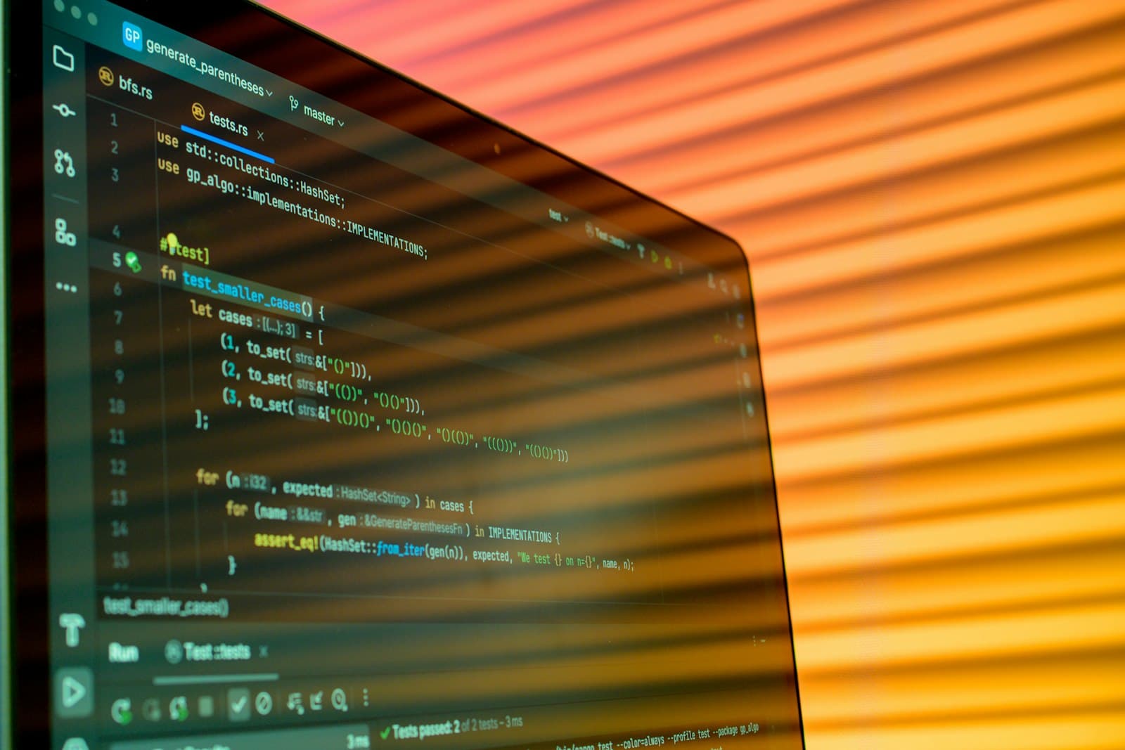 Team tecnico Elsinor al lavoro: software house e partner IT gestito a Palermo.